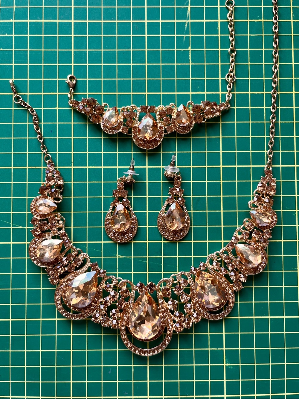 Gold-tone bridal jewellery set (4pcs)